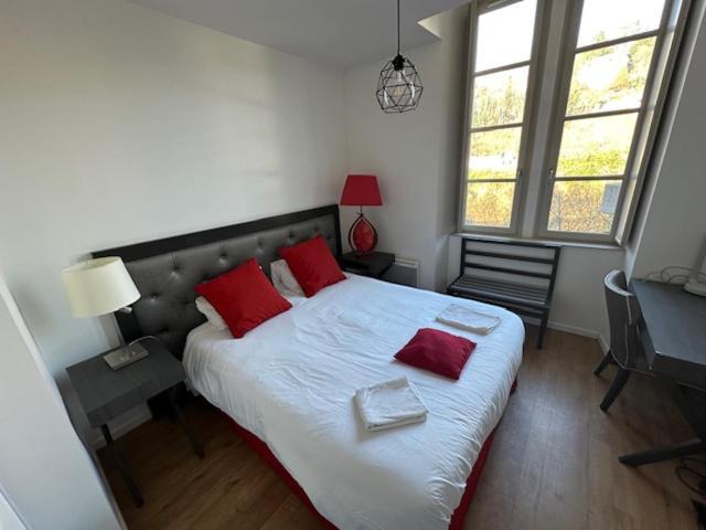 Charmant appartement au calme sur vezere Uzerche Extérieur photo